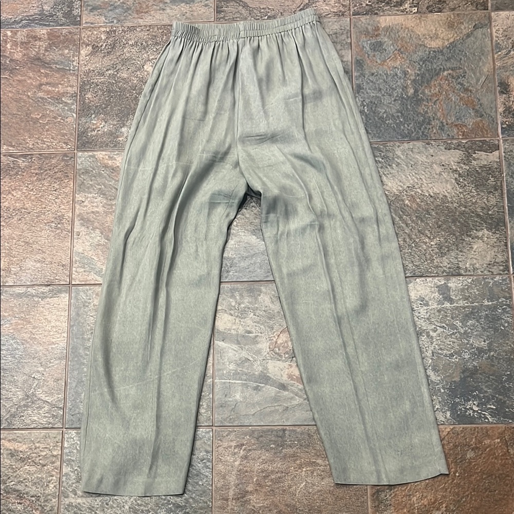 Women's Gray Pants